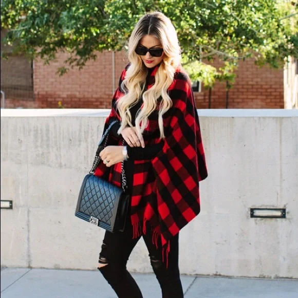 Madewell Red Cape Scarf In Buffalo Check - Picture 4 of 8